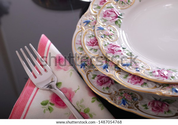 luxury dining plates