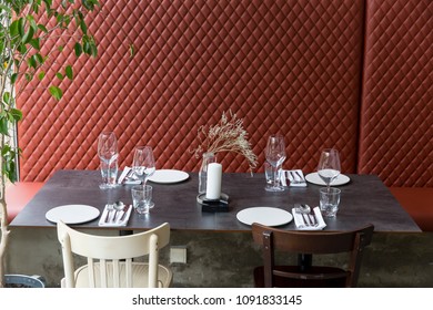 luxury elegant table setting dinner in a restaurant