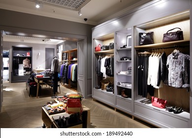 1000 Showroom Interior Stock Images Photos Vectors