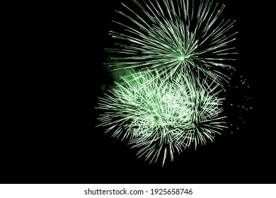 Luxury Fireworks Event Sky Show With Green Big Bang Stars. Premium Entertainment Magic Star Firework At E.g. New Years Eve Or Independence Day Party Celebration. Black Dark Night Background