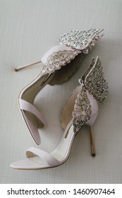 wing shoes heels