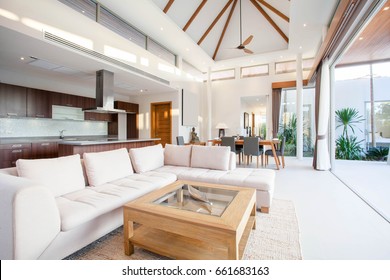 Royalty Free Home Interior High Ceiling Stock Images Photos
