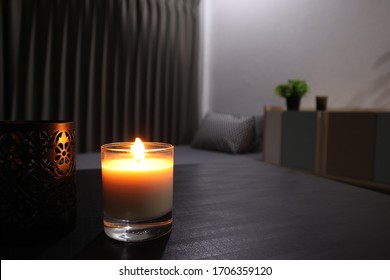 The Luxury Lighting Aromatic Scent Clear Color Glass Candle Is Displayed In The Minimal Design Bedroom