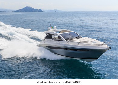 Luxury Motor Boat, Rio Yachts Italian Shipyard