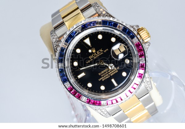 rolex submariner diamond sapphire bezel