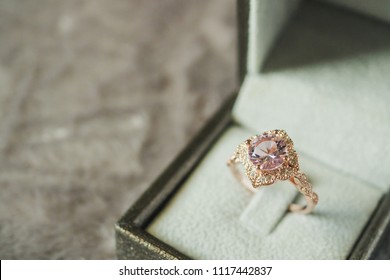 Luxury Vintage Pink Diamond Ring In Jewelry Gift Box