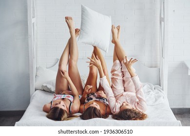 Girls Spread Legs Lying Tumblr