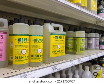 Lynnwood, WA USA - Circa August 2022: Selective Focus On Mrs. Meyers Cleaning Products For Sale Inside A Target Retail Store.