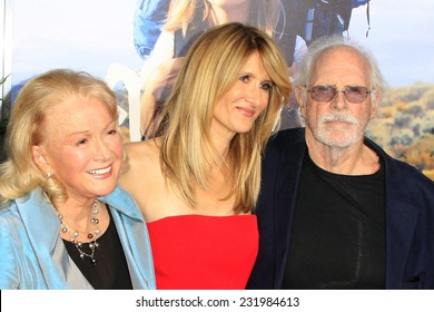 m LOS ANGELES - NOV 19:  Spouse, Diane Ladd, Laura Dern, Bruce Dern at the "Wild" Premiere at the The Academy of Motion Pictures Arts and Sciences on November 19, 2014 in Beverly Hills, CA