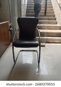I am ma sitdown chear black beutiful 