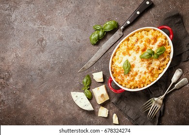 Mac And Cheese, American Style Macaroni Pasta In Cheesy Sauce