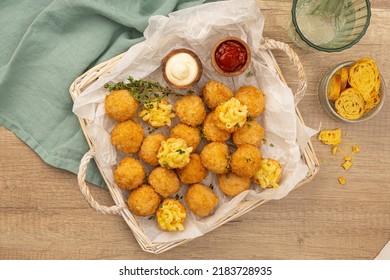 Mac And Cheese Balls Delicious