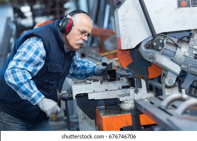 Machinist Cutting