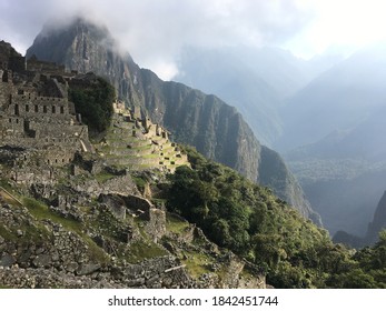 Machu Pichu In Perú Sun