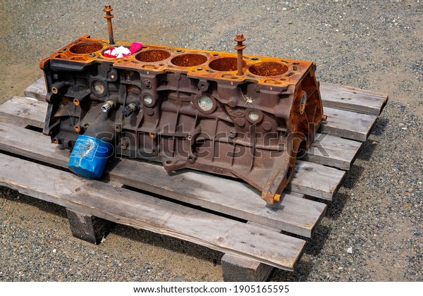 Mackay, Queensland, Australia - January\
2021: Engine block for sale at the local tip\
shop
