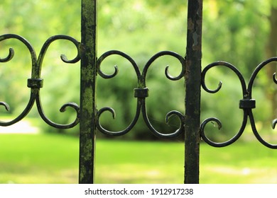28,401 Forged metal gate Images, Stock Photos & Vectors | Shutterstock