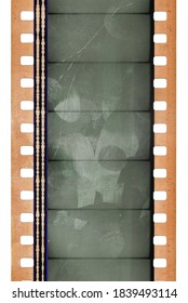 Makrofoto aus leeren oder leeren Filmstreifen mit Kratzern und Fingerabdrücken einzeln auf weißem Hintergrund.
