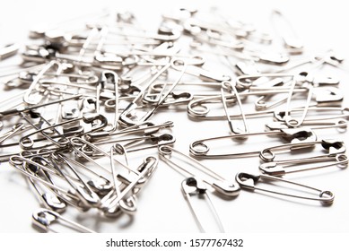 safety retaining pins