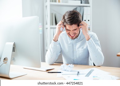 34,582 Desperate At Work Images, Stock Photos & Vectors | Shutterstock