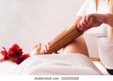 Maderotherapy Anticellulite Massage Treatment Of Leg