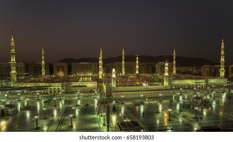 MADiNAH , SAUDi ARABiA  -  Madina Al Munawwarah