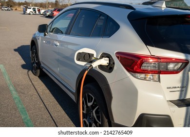 Madison, Connecticut USA - Jan 22, 2022 - A Subaru Electic Car At A Charging Station In 
Hammonasset Beach State Park