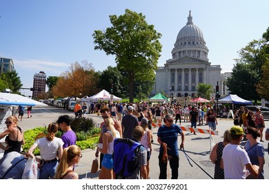 Madison, Wisconsin USA - August 29th, 2021: Community Of Madison Held Their Weekend Farmers Market Around On The Streets Of The Capitol. 