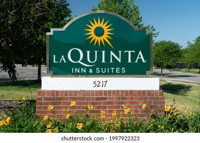 MADISON, WI,USA -  JUNE 19, 2021 - La Quinta Inn And Suites Exterior Sign And Trademark Logo.