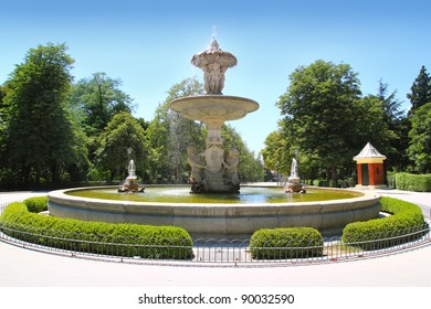 Madrid Fuente De La Alcachofa Fountain In Retiro Park