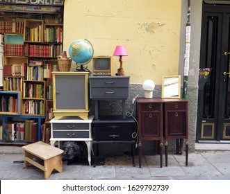 Madrid Spain 06162019 Objects Furniture 260nw 1629792739 