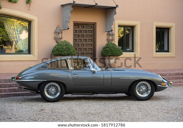 Madrid,
Spain. 08/8/2020. 
The Jaguar E-Type (known in the United States
as the Jaguar XK-E) is a sports car of the English manufacturer
Jaguar Cars, manufactured between 1961 and
1975.