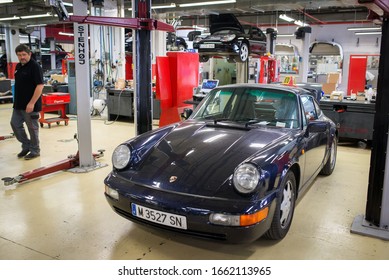 Madrid, Spain. 10/12/2014. 
Specialized Repair Shop In Classic Porsche Vehicles