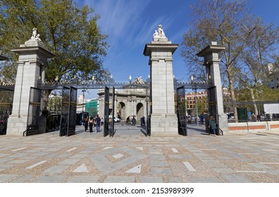 Madrid, Spain - Apr, 11, 2022: El Retiro Park Entrance Gate Near Alcalá Gate.