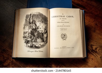 Madrid, Spain - August 11, 2021: A Christmas Carol By Charles Dickens, The Classic Winter Story, An Old Edition With Illustrations By John Leech