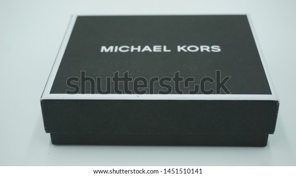 michael kors gift now