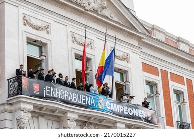 MADRID, SPAIN - JUNE 20, 2022. Real Madrid. Celebration. Celebration Of The Madrid Basketball Team In The League Cup. Players Like Rudy Fernández Or Sergio Llull Leaning Out On The Balcony.