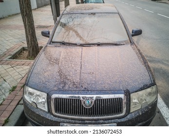 Madrid, Spain. March 15, 2022. 
Cars Covered In Mud After A Dust Storm From The Sahara