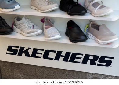 skechers boutique paris