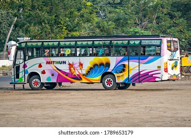 Madurai,Tamil Nadu,India-January 26th,2019: Colorful, Local Tourist Sight Seeing  Bus With Lots Of Graphicks On Body.