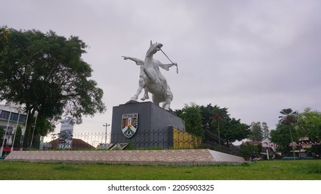 Magelang, Indonesia - September 17th 2022 : Diponegoro Statue Ride The Horse Build On The Park With Cloudy Sky. Building Icon On The Magelang Town Square
