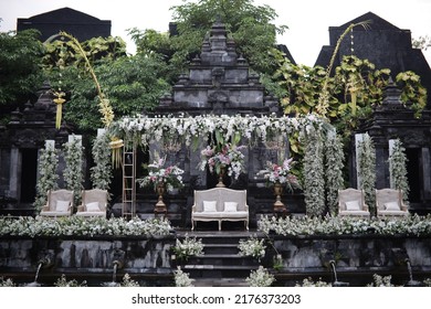 Magnificent Aisle Wedding Decoration At The Temple