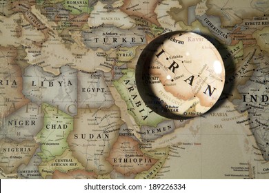 Magnifying Iran on map