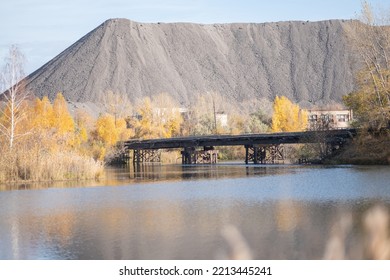 Magnitogorsk, Russia 05.10.2020 
Waste Slag. Slag Mountain On The Banks Of The Ural River. Dump From Steel-smelting Shops.