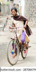 girls bike driving