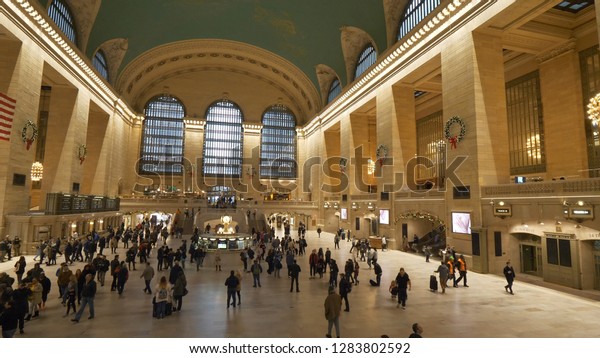 Main lobby of Grand Central Station New York -\
NEW YORK / USA - DECEMBER 4,\
2018