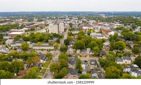 Main Streets Running Through The Sleepy College Town Of Bowling Green KY