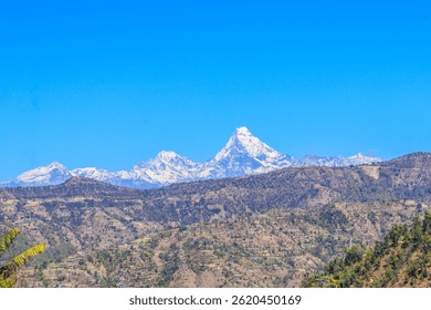 Maintain  view with clear  sky 