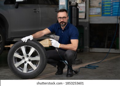 Maintenance Technician Female The Car Is Inspecting And Working On The Engine. Engineer, Professional Technician, Automobile Manufacturing Industry, Quality Standards, Consumer Market