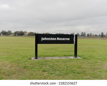 Maitland, NSW Australia -July 24th 2022: Johnston Reserve Maitland Sign And View Towards City Of Maitland.  Used For Cricket, Football, Sports Training And Dog Walking