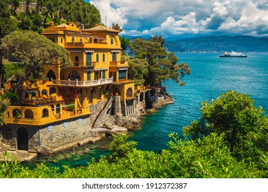 Majestic summer vacation location, mediterranean colorful luxury waterfront house with amazing view, over the beautiful bay, Portofino, Liguria, Italy, Europe